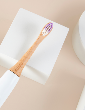 Beautiful and sustainable bamboo electric toothbrush heads in a four pack. Compatible with Philips Sonicare electric toothbrushes. 4-pack of ELIMS bamboo electric toothbrush replacement heads compatible with Philips Sonicare.
